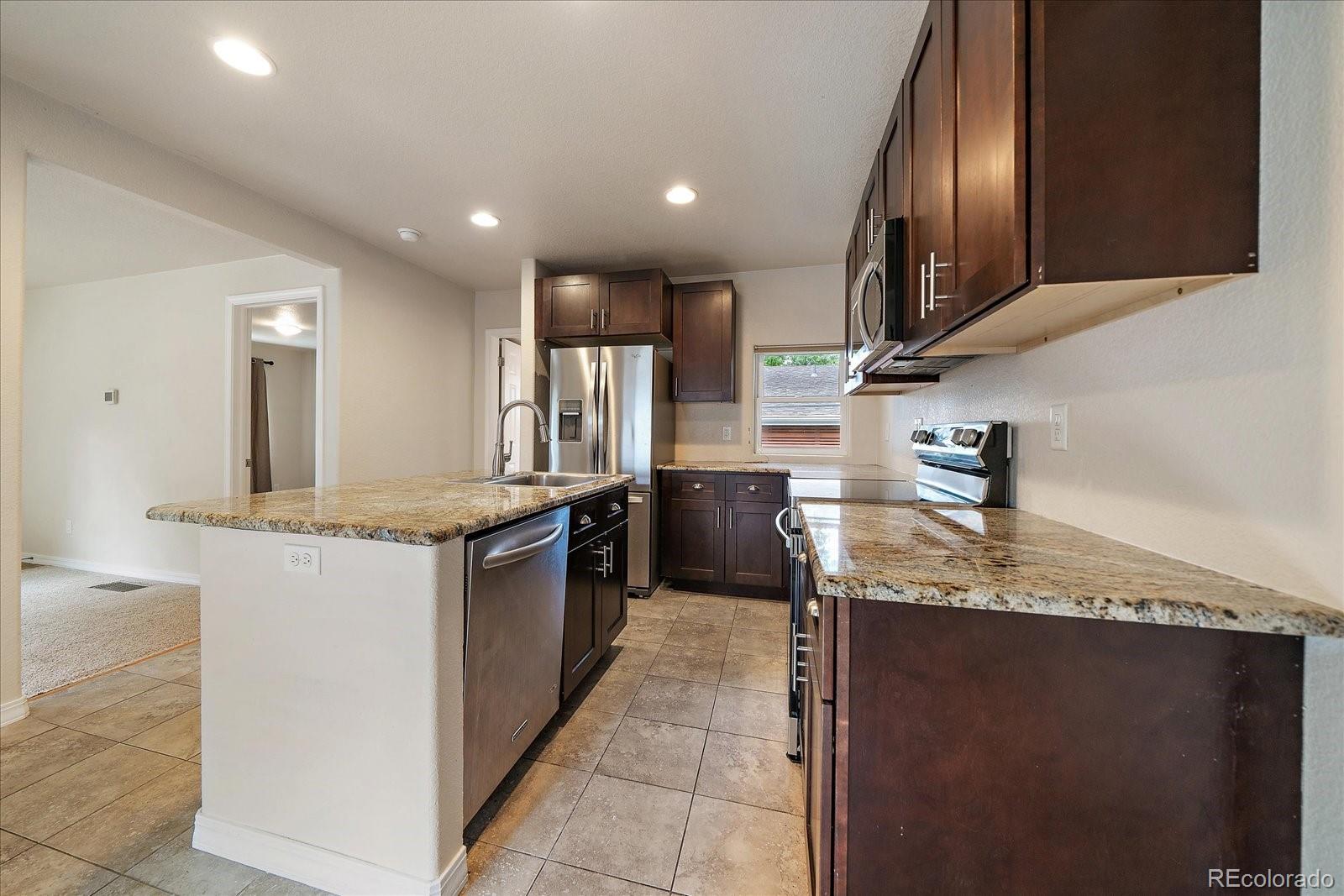 36 Reed Place Longmont, CO 80504 - Photo 9 of 23