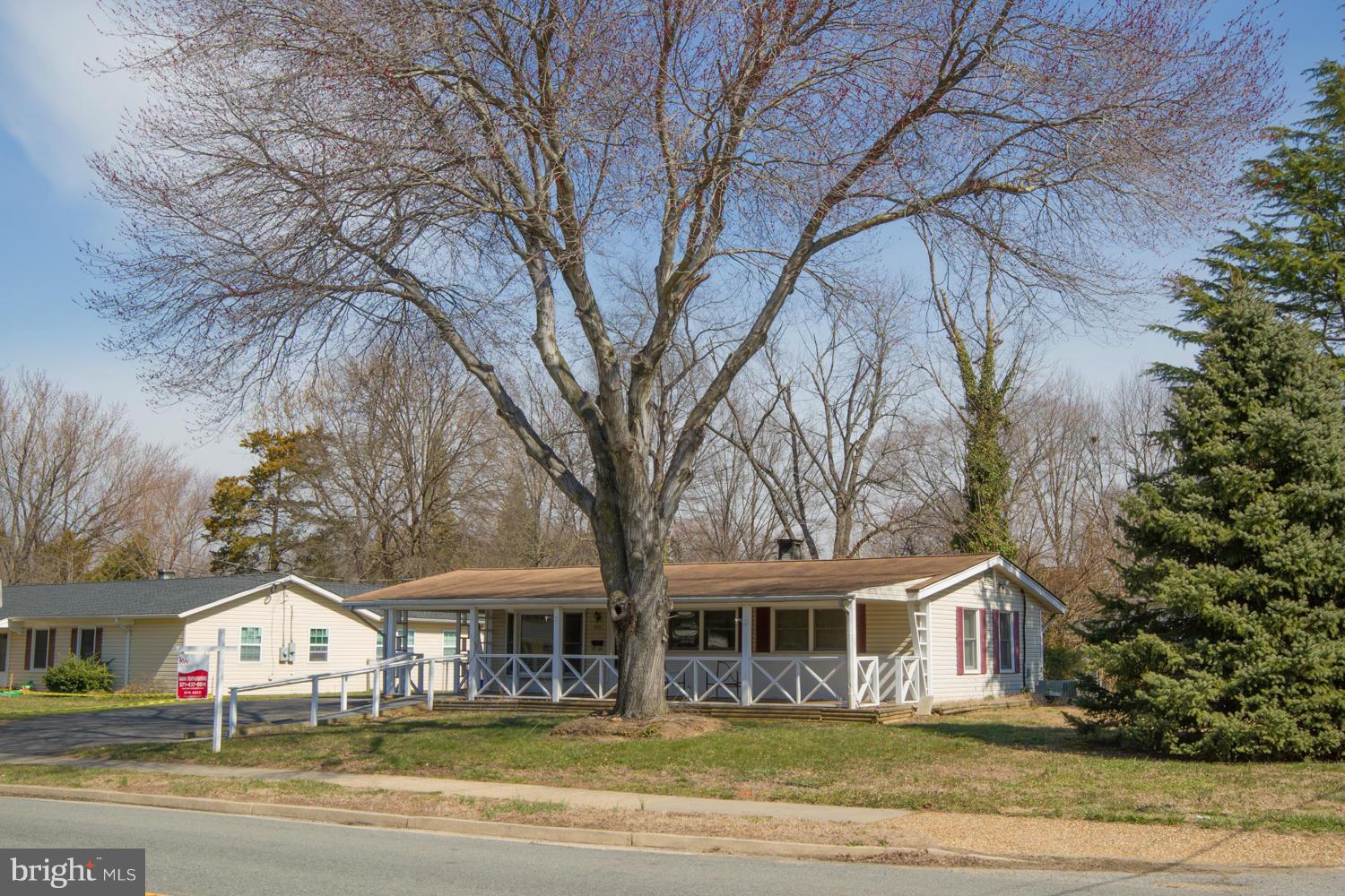 8111 Russell Road Alexandria, VA 22309 - Photo 2 of 18 Exterior (Front)