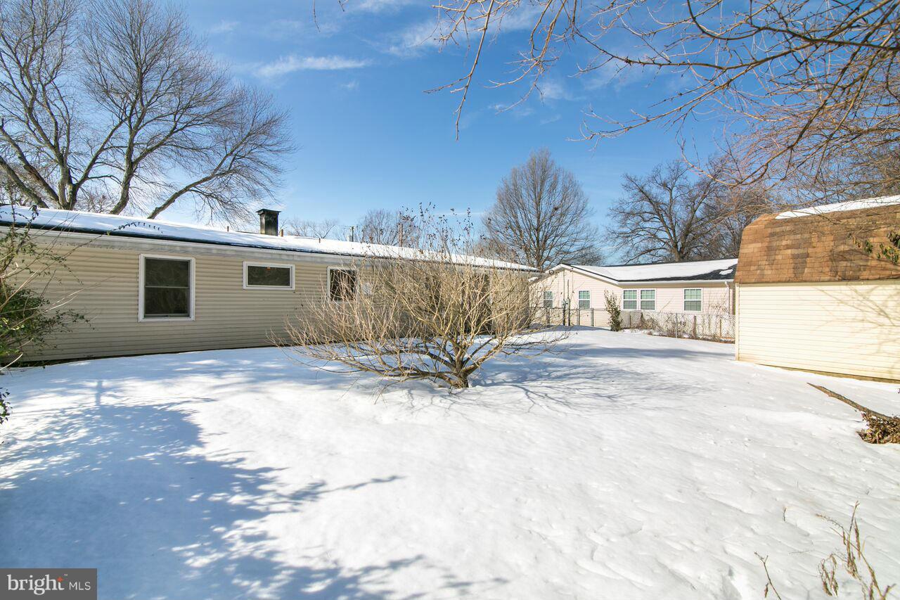 8111 Russell Road Alexandria, VA 22309 - Photo 16 of 18 Exterior (General)
