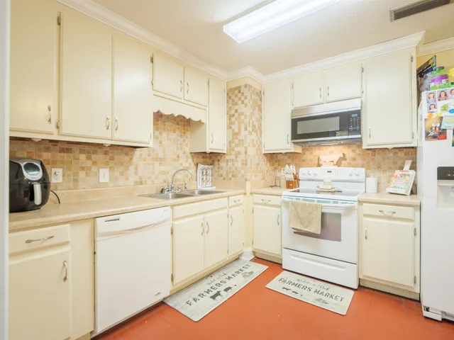 $215,000 | 249 Northeast Bevan Loop, Madison, FL 32340