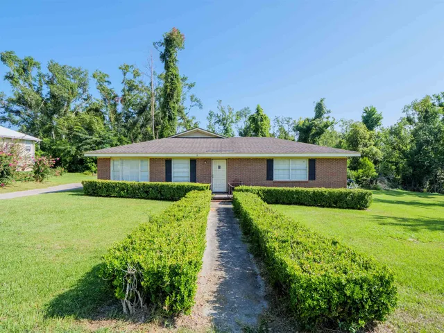$215,000 | 249 Northeast Bevan Loop, Madison, FL 32340