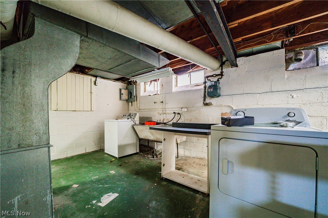 841 Englewood Road Cleveland Heights, OH 44121 - Photo 27 of 34