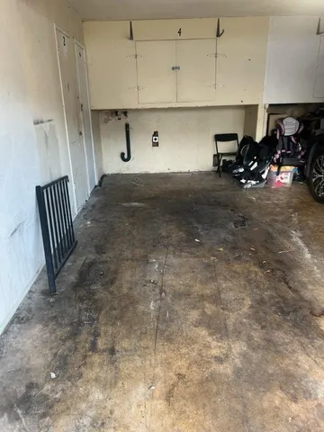 a view of walk in closet