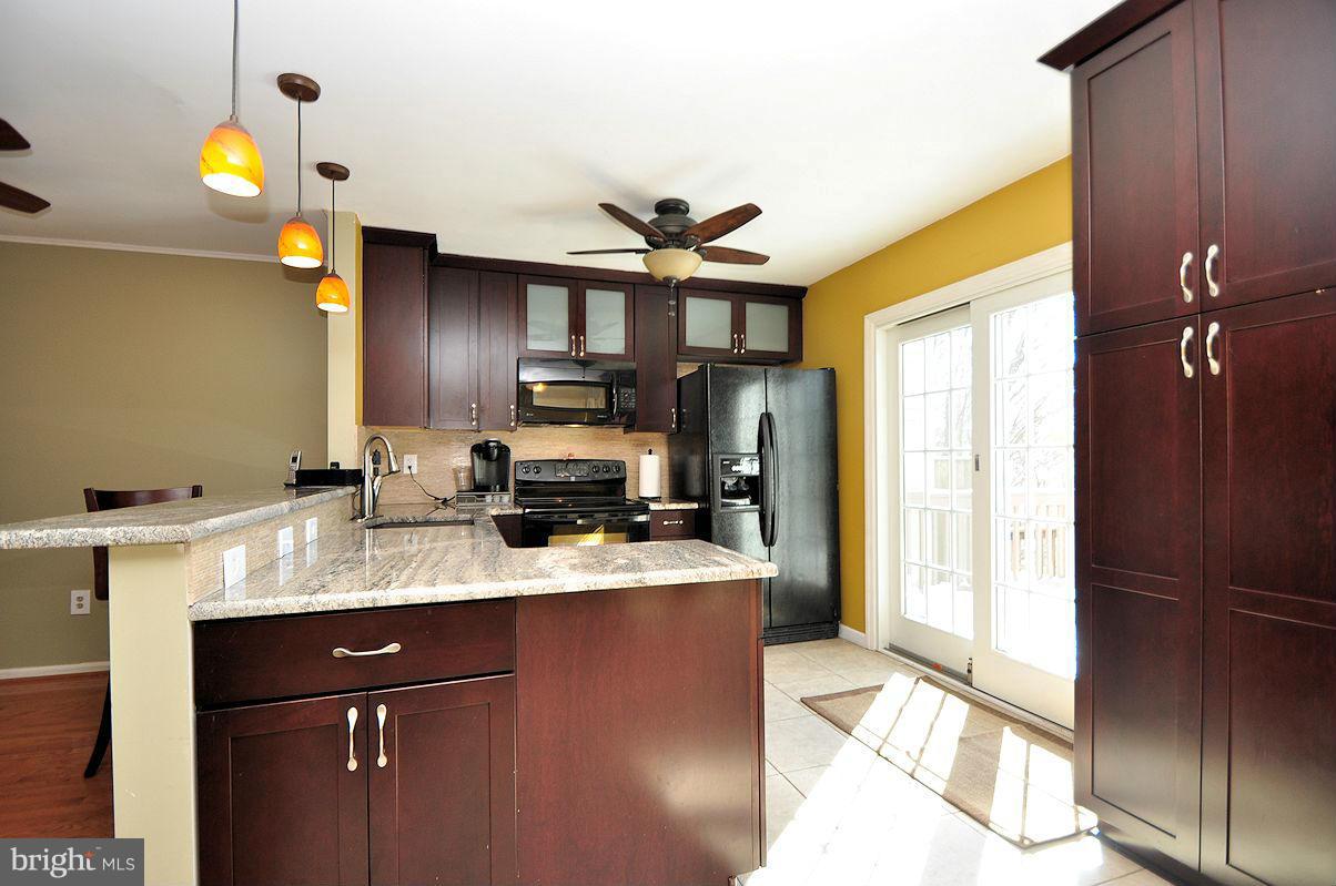 4699 Columbia Road Ellicott City, MD 21042 - Photo 2 of 16 Kitchen