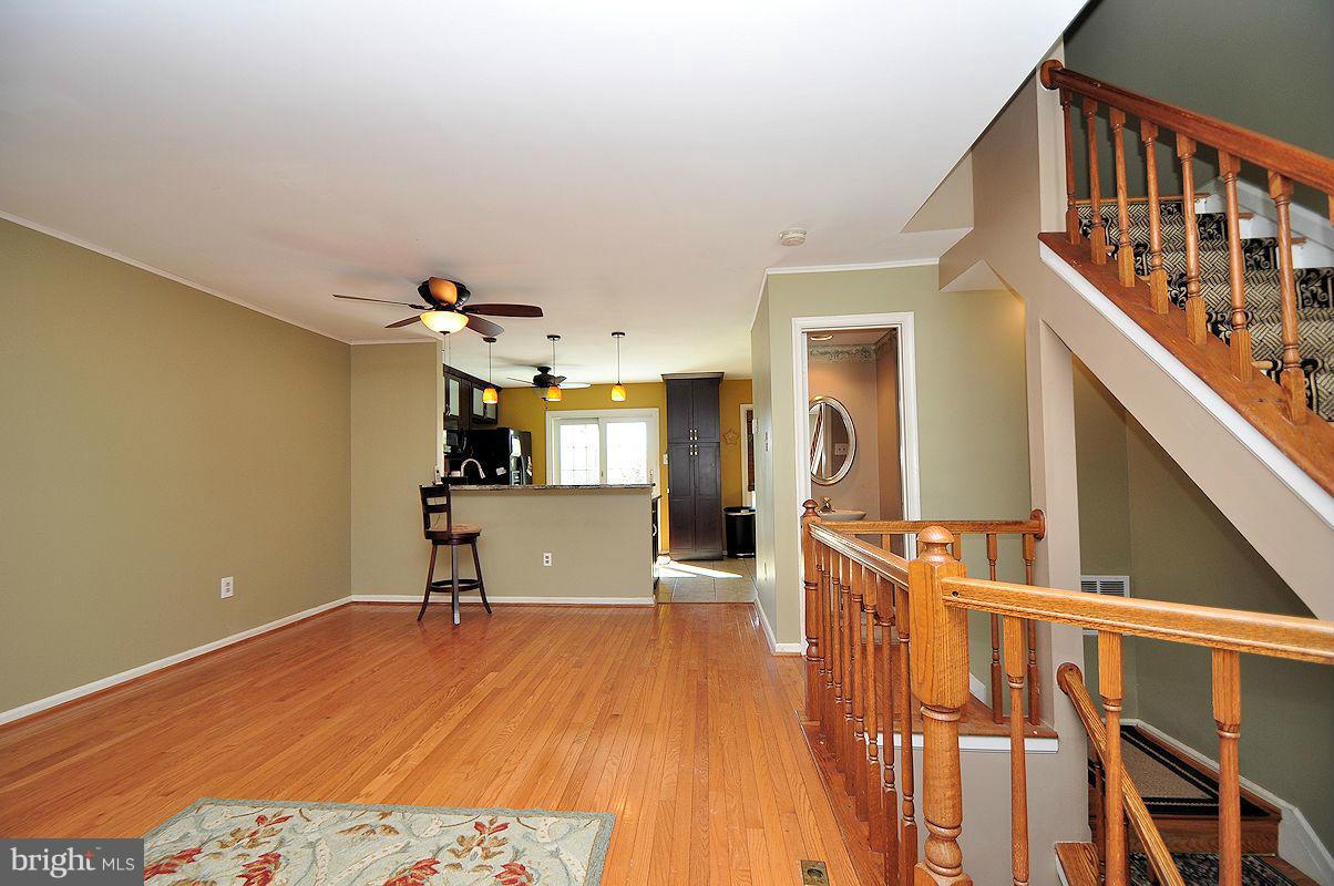 4699 Columbia Road Ellicott City, MD 21042 - Photo 6 of 16 Living Room