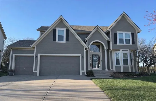 $550,000 | 21814 West 95th Terrace, Lenexa, KS 66220