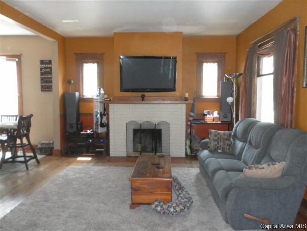 1704 South Pasfield Street Springfield, IL 62704 - Photo 9 of 17