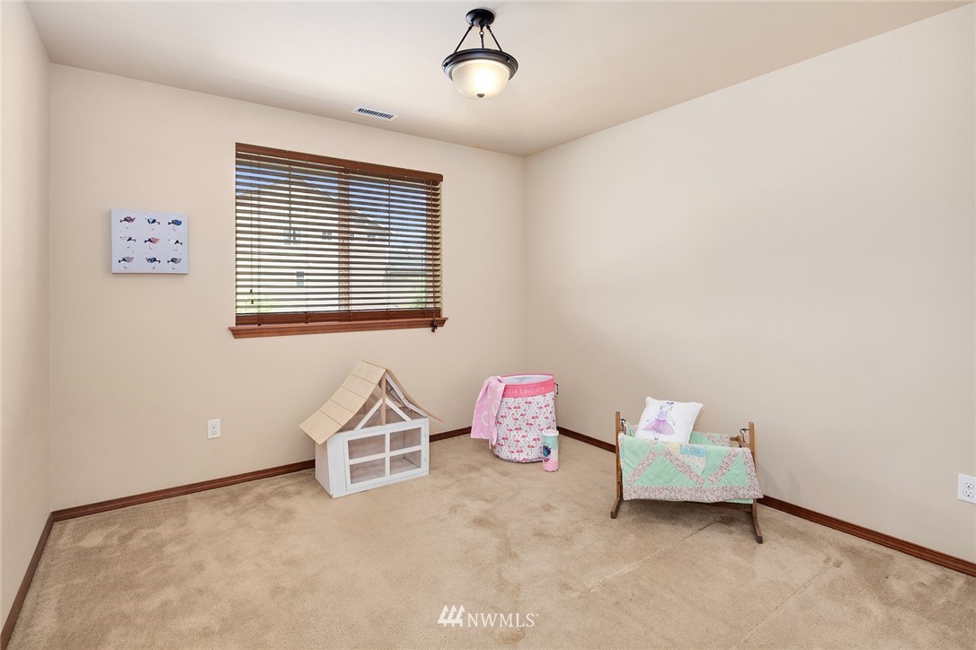 4204 230th Place Southeast Bothell, WA 98021 - Photo 13 of 18