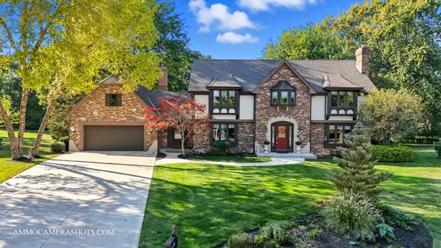 $725,000 | 12 Highgate Court, St. Charles, IL 60174