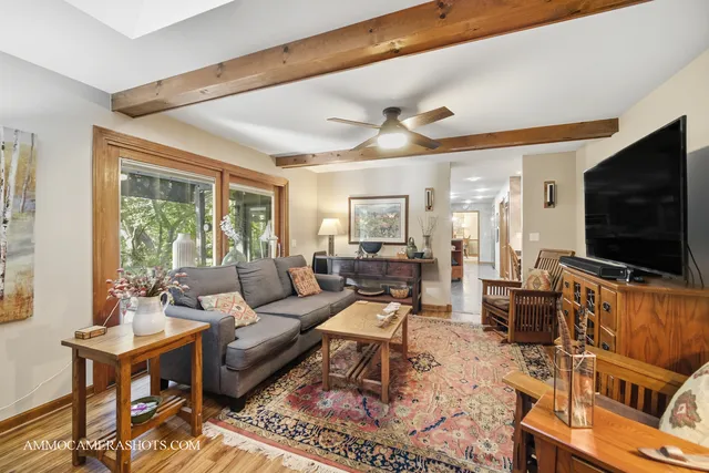 $725,000 | 12 Highgate Court, St. Charles, IL 60174