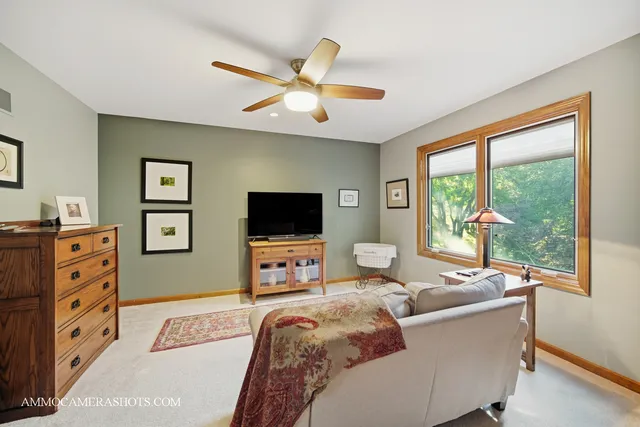 $725,000 | 12 Highgate Court, St. Charles, IL 60174