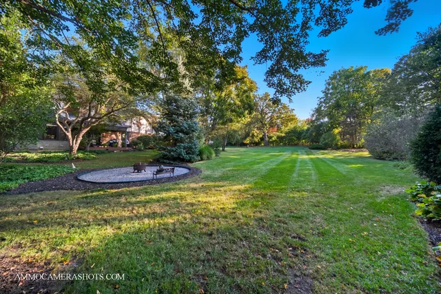 $715,000 | 12 Highgate Court, St. Charles, IL 60174