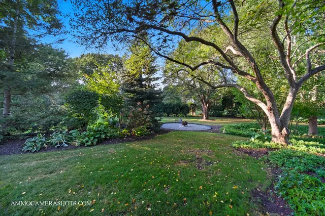 $725,000 | 12 Highgate Court, St. Charles, IL 60174