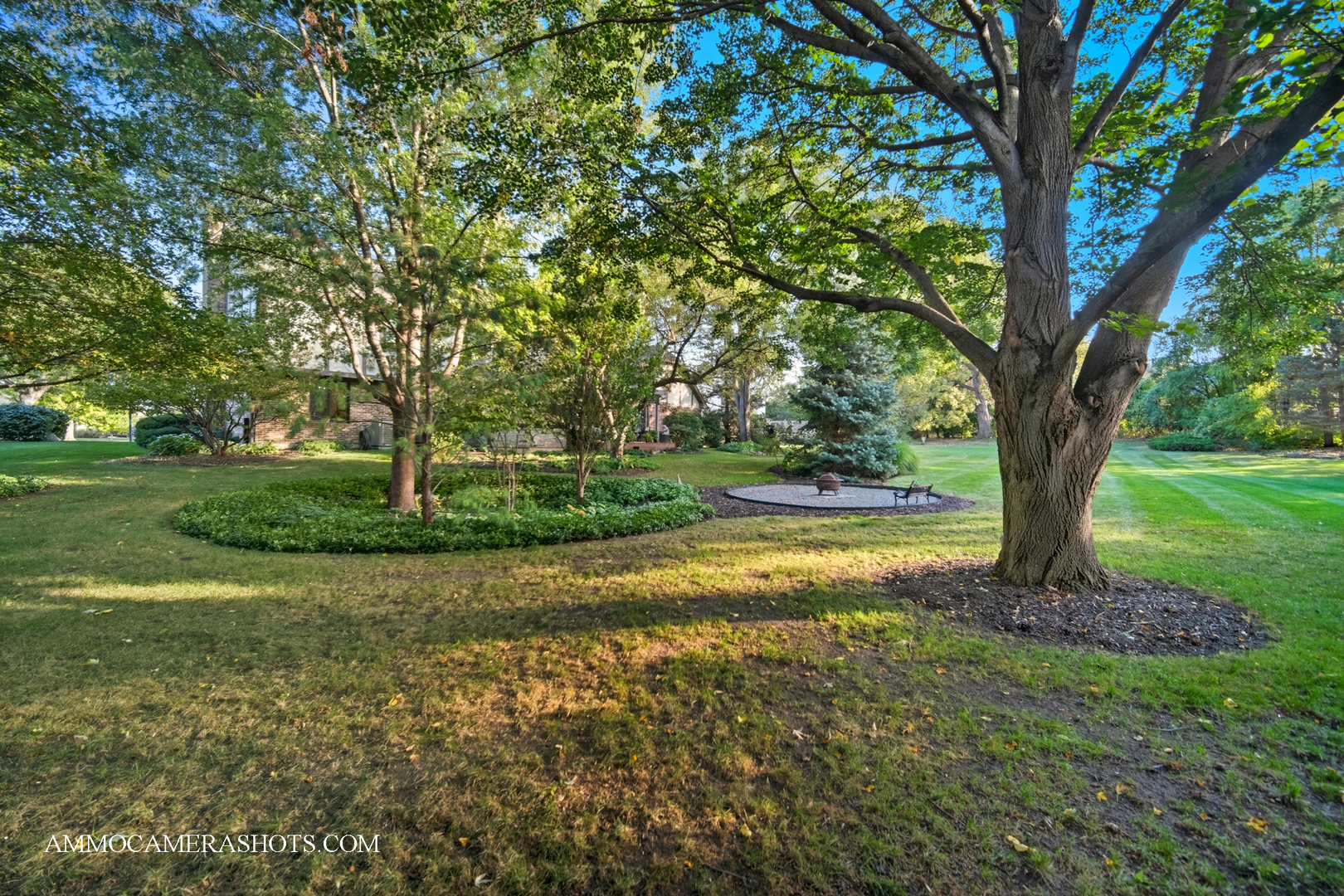 12 Highgate Court St. Charles, IL 60174 - Photo 50 of 60 a view of a house with a yard