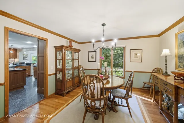 $715,000 | 12 Highgate Court, St. Charles, IL 60174