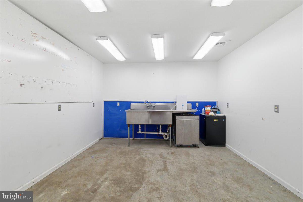 159 Colony Villiage Cresco, PA 18326 - Photo 16 of 105