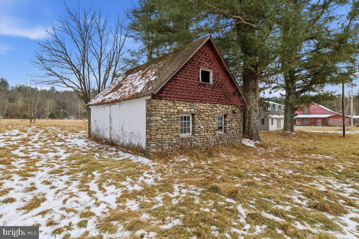159 Colony Villiage Cresco, PA 18326 - Photo 35 of 105 a front view of a house with a yard