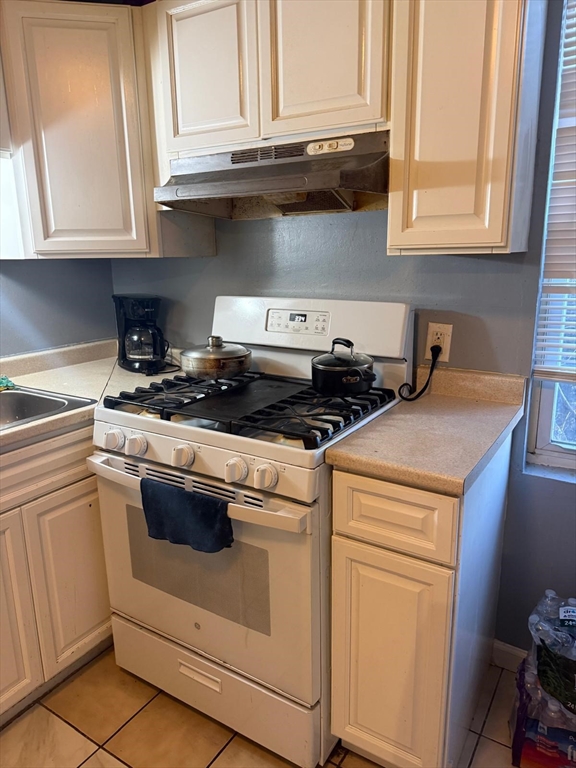 63 Canton Street, Unit 1 Stoughton, MA 02072 - Photo 2 of 22