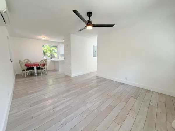 $3,290 | 2823 Polk Street, Hollywood, FL 33020