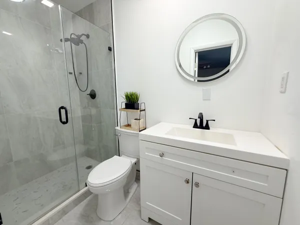 $3,290 | 2823 Polk Street, Hollywood, FL 33020