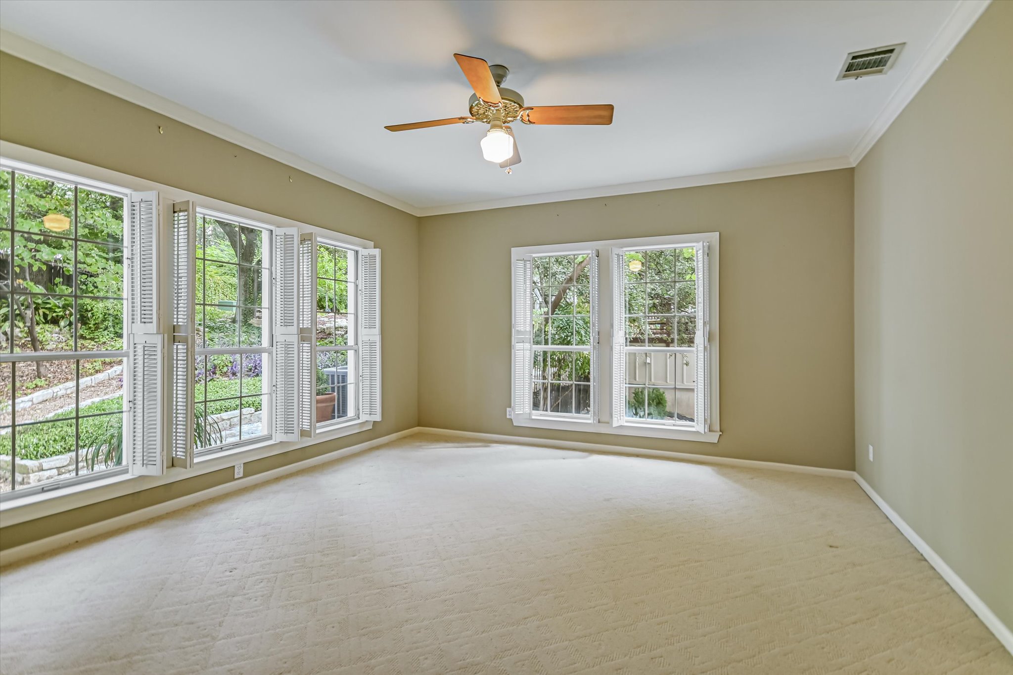 7505 Stepdown Cove Austin, TX 78731 - Photo 14 of 37 Gallery Image 14