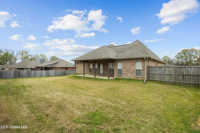 $2,395 | 245 Cooper Lane, Canton, MS 39046