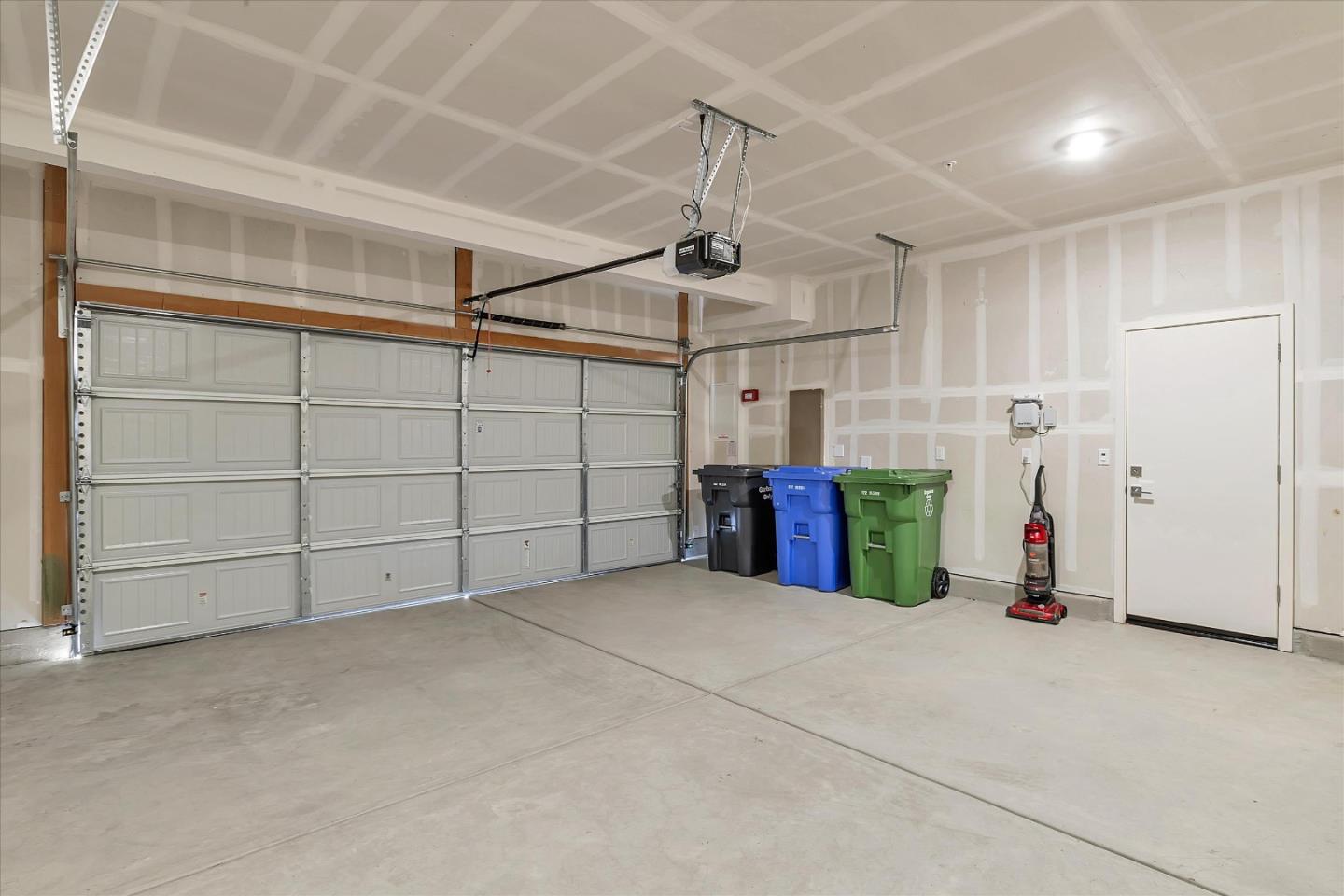 5459 Posner Avenue Tracy, CA 95377 - Photo 24 of 29 a view of a garage