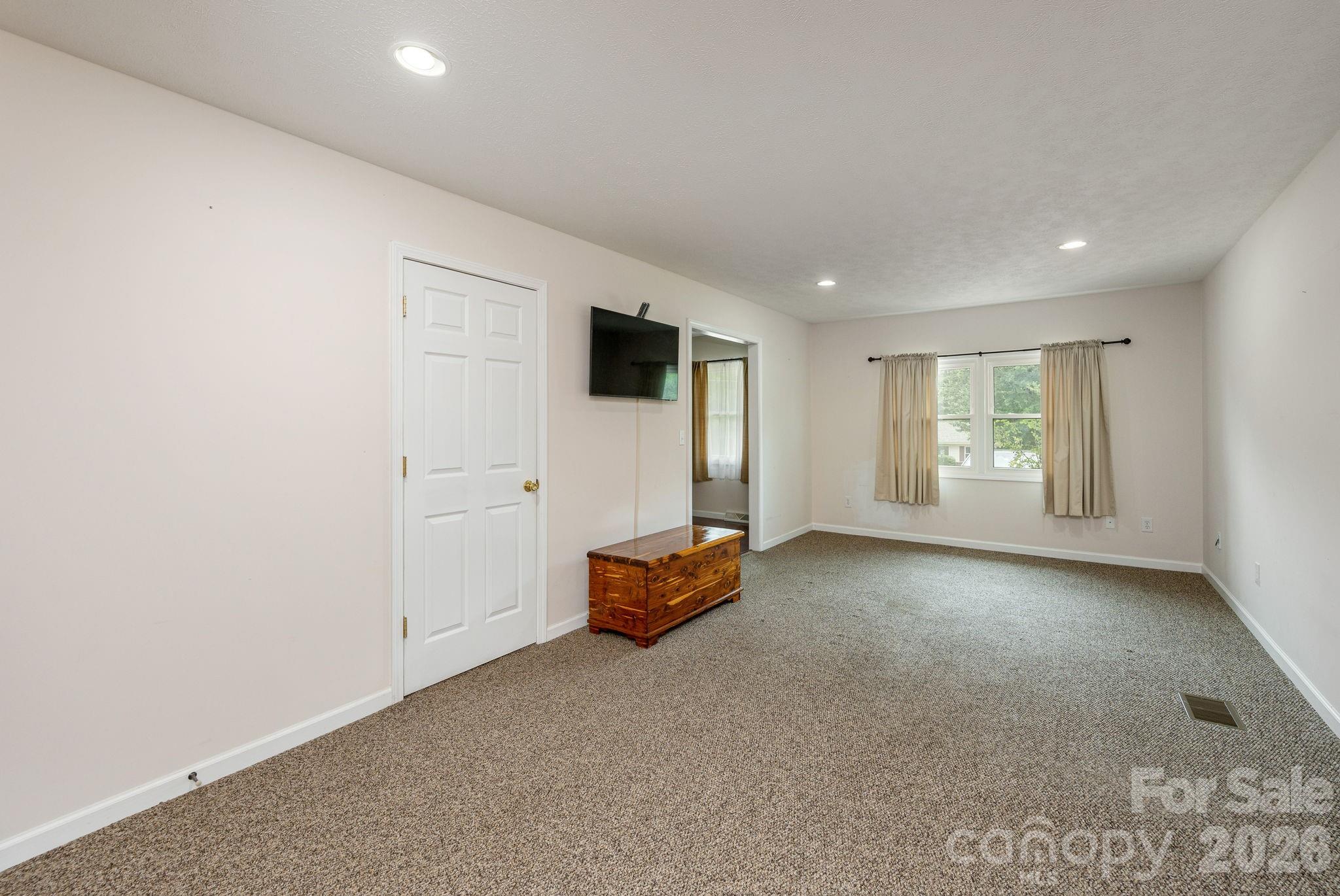 107 Maywood Road Hendersonville, NC 28792 - Photo 19 of 25