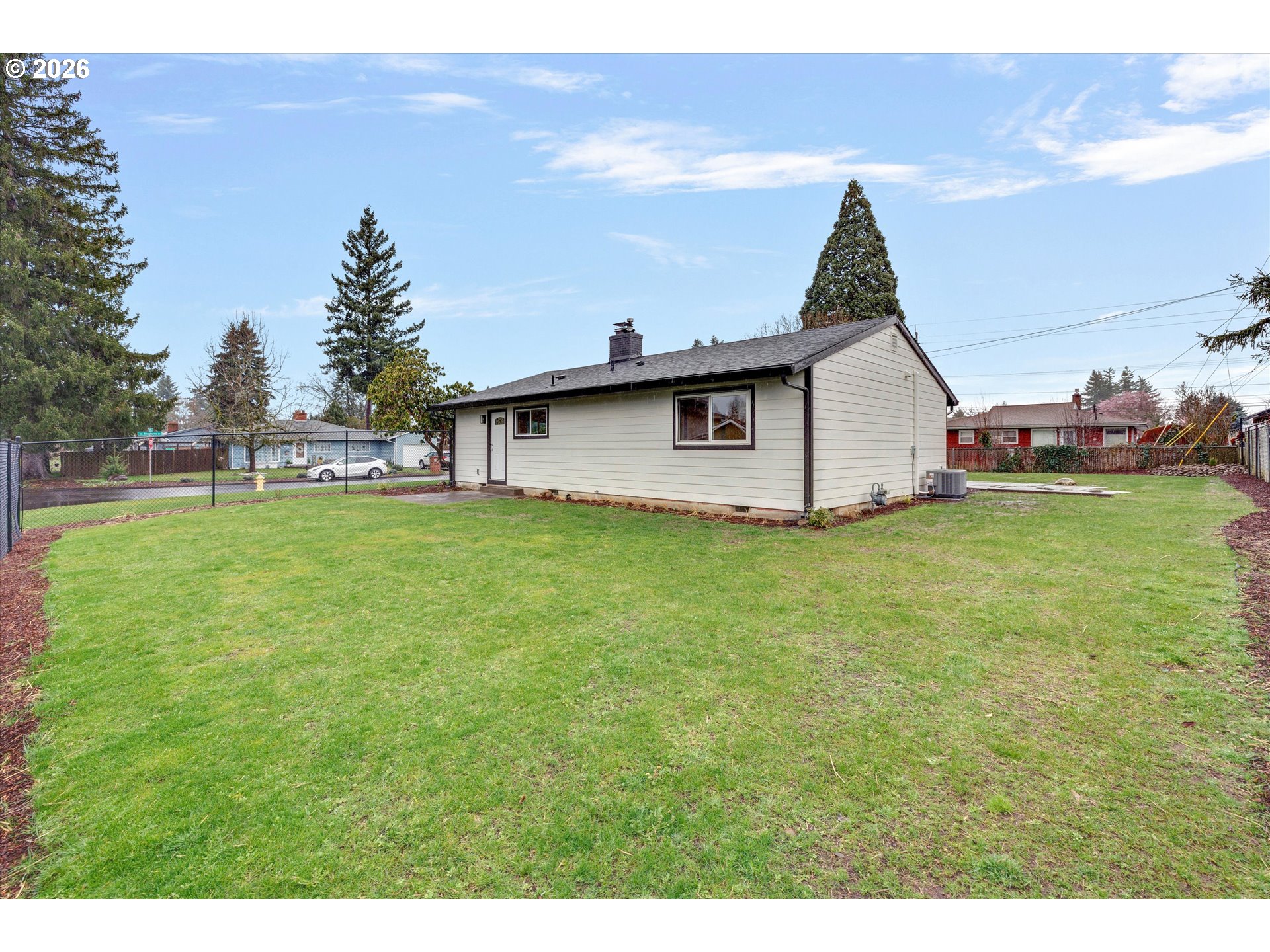 18124 Southeast Stephens Street Portland, OR 97233 - Photo 20 of 23