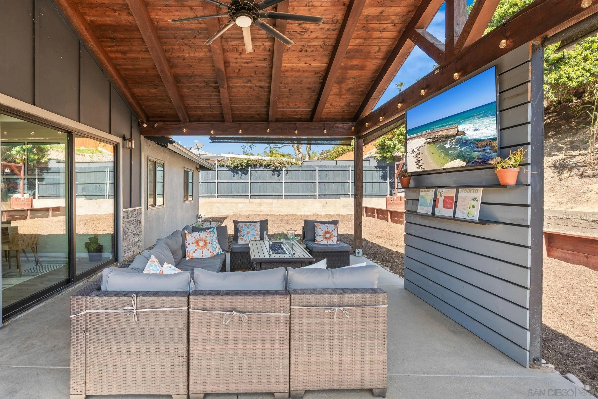 168 Carey Road Oceanside, CA 92054 - Photo 29 of 38