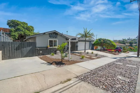 $925,000 | 168 Carey Road, Oceanside, CA 92054