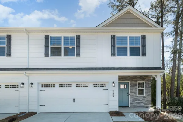 $3,400 | 2507 Lynbridge Drive, Charlotte, NC 28226