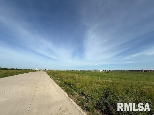 $98,000 | 6794 Meghan Avenue, Bettendorf, IA 52722