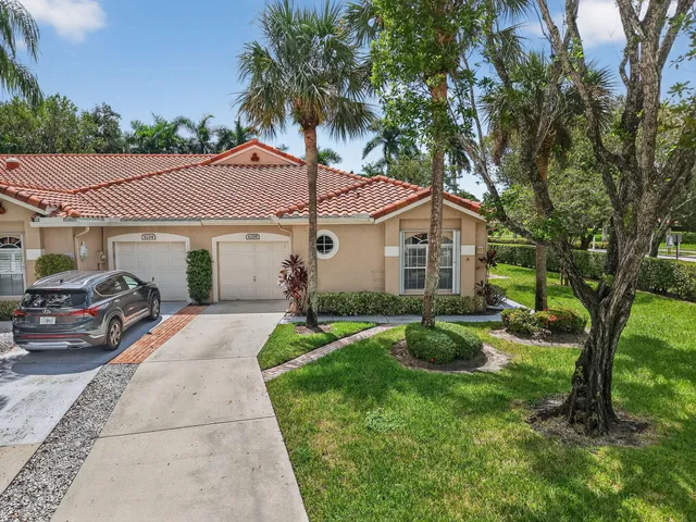 $360,000 | 6208 Key Largo Lane, Boynton Beach, FL 33472