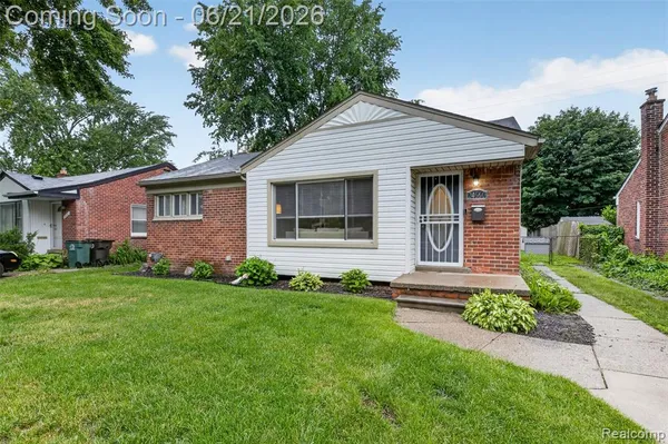 $219,000 | 24660 Ridgedale Street, Oak Park, MI 48237