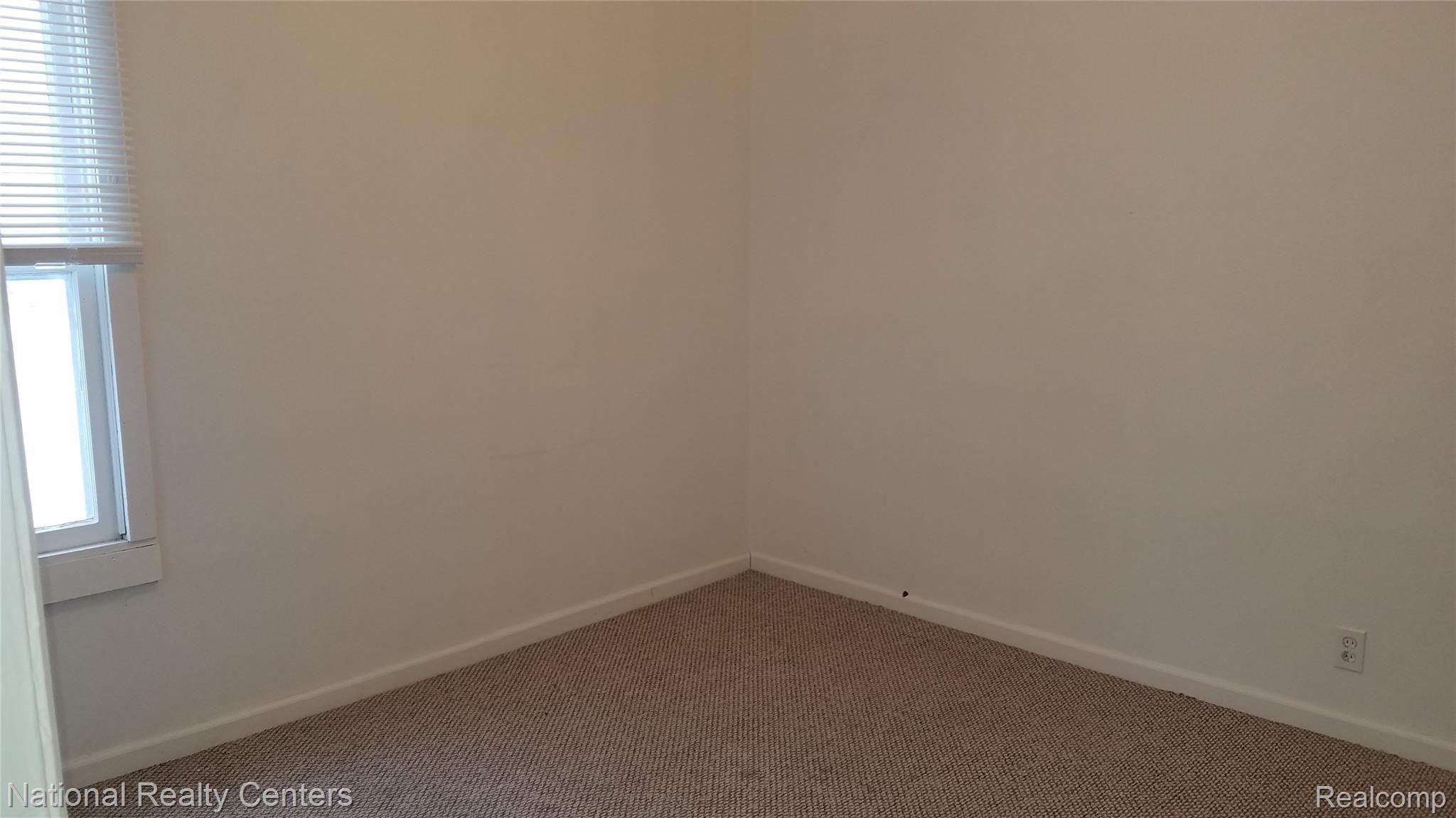 11295 Stark Road Livonia, MI 48150 - Photo 13 of 17 20210125_154929.jpg