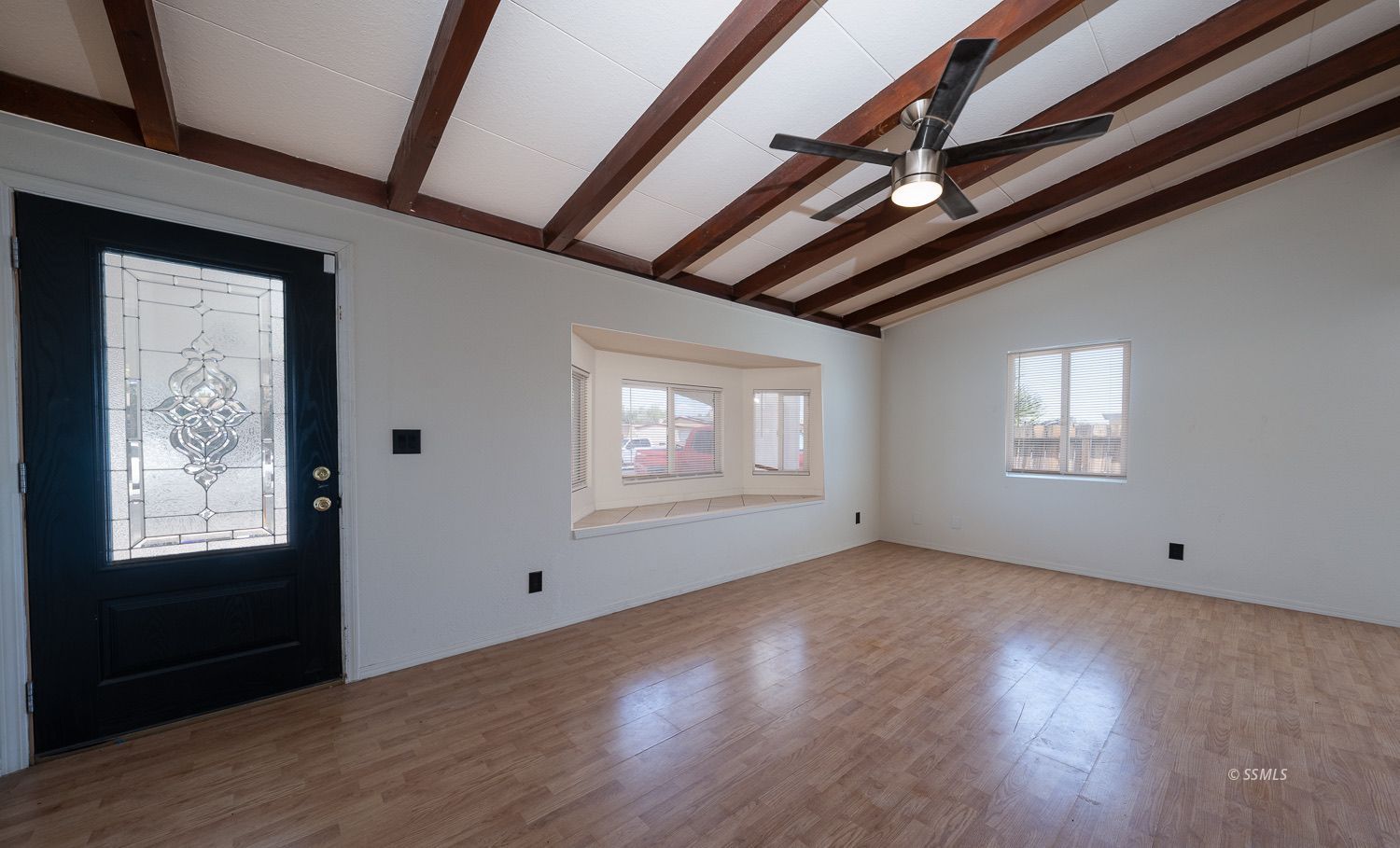320 North Helena Street Ridgecrest, CA 93555 - Photo 5 of 39