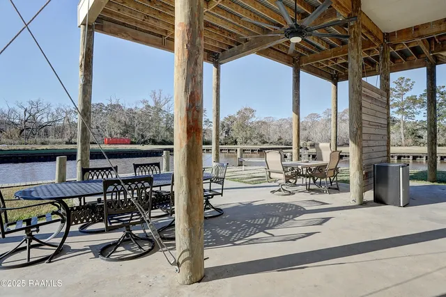 $550,000 | 9405 Wahoo Lane, Abbeville, LA 70510