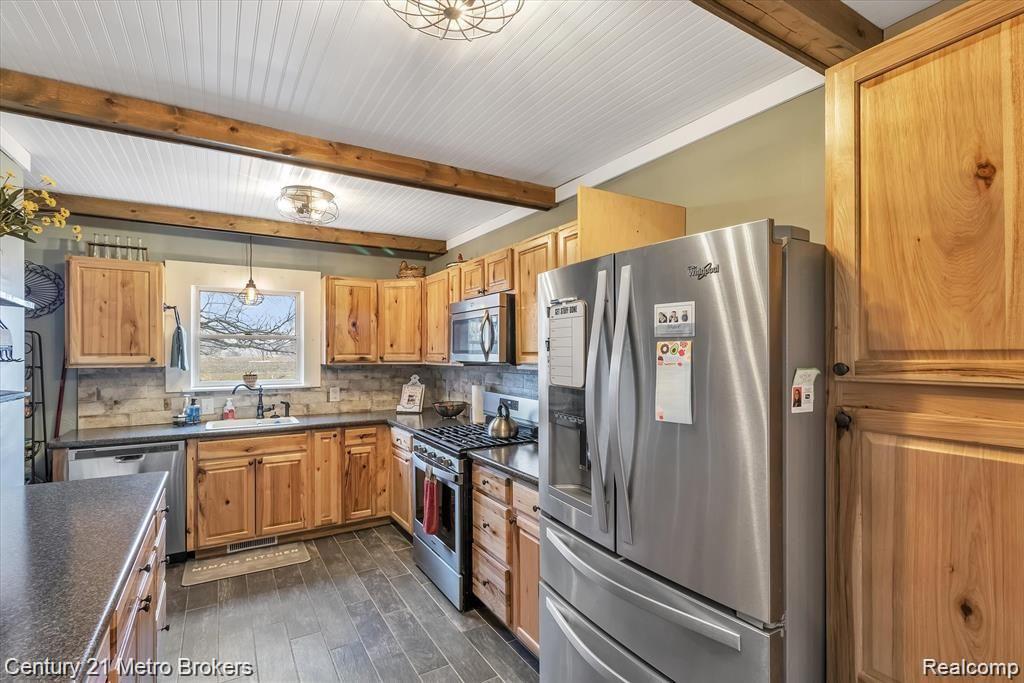 11153 West Stanley Road Flushing, MI 48433 - Photo 13 of 43