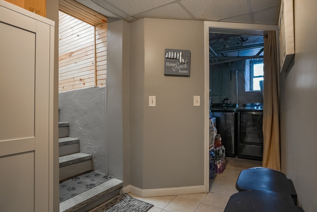 529 Stafford Road Fall River, MA 02721 - Photo 25 of 31