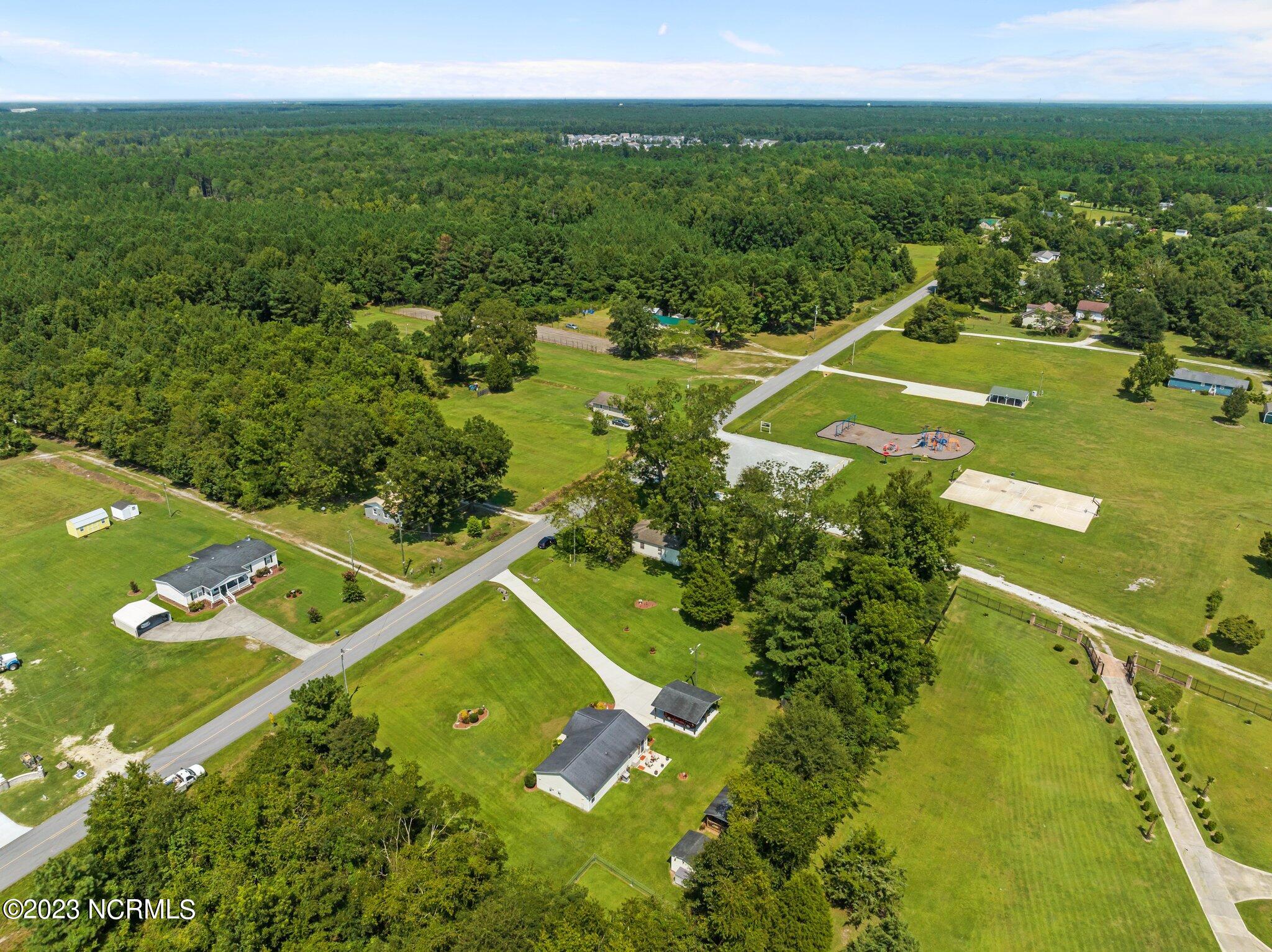 435 Rocky Run Road New Bern, NC 28562 - Photo 33 of 39 37-web-or-mls-DJI_0123