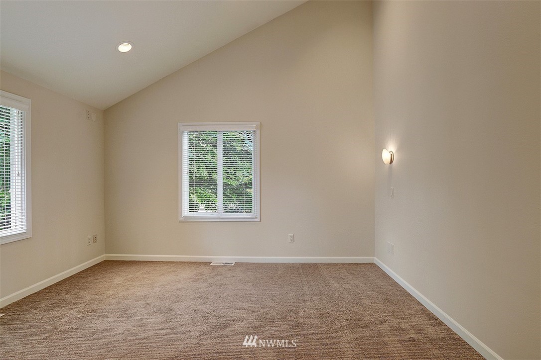 6916 176th Street Southwest Edmonds, WA 98026 - Photo 14 of 18 Gallery Image 14