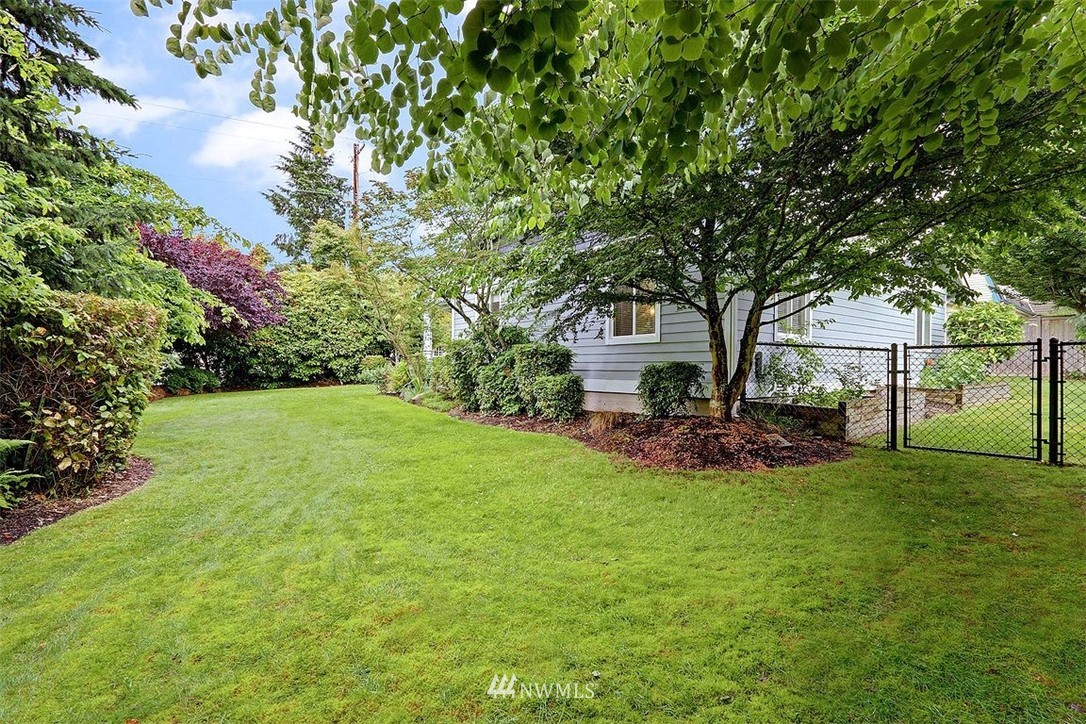 6916 176th Street Southwest Edmonds, WA 98026 - Photo 15 of 18 Gallery Image 15