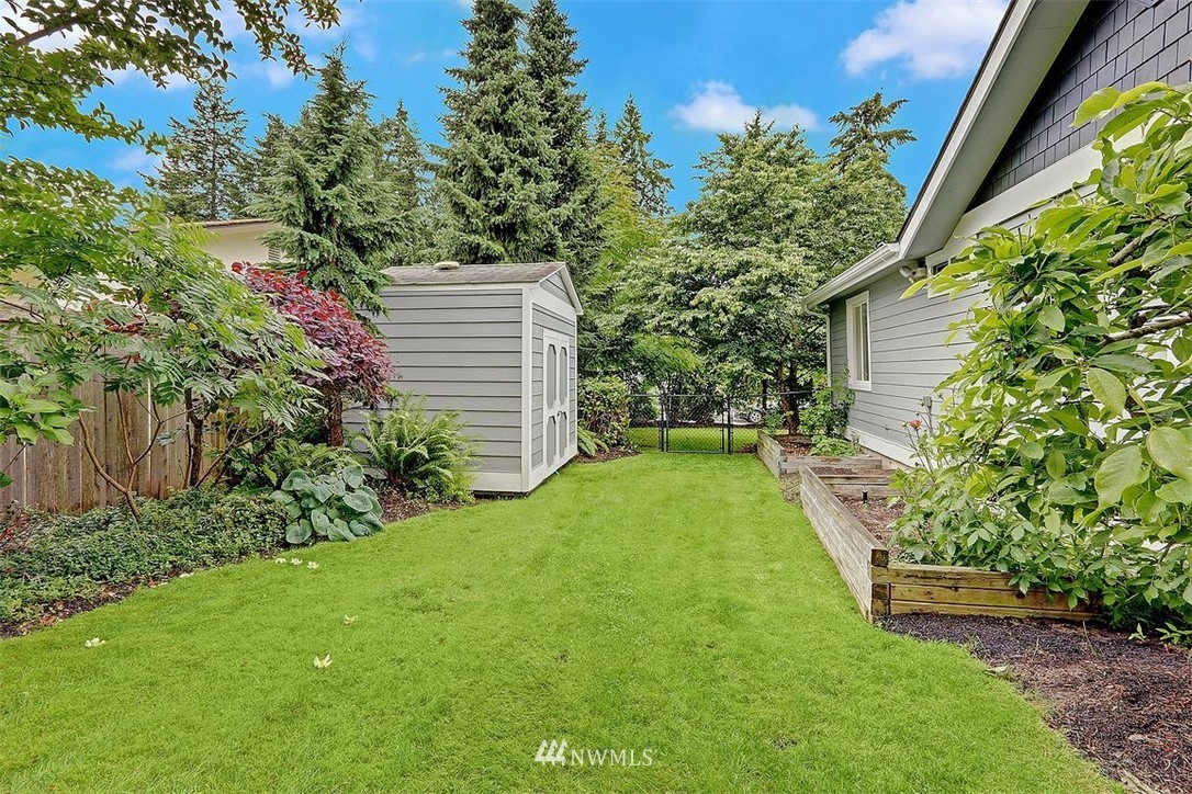 6916 176th Street Southwest Edmonds, WA 98026 - Photo 16 of 18 Gallery Image 16