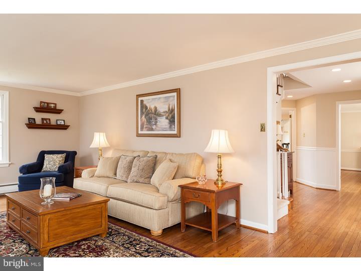 679 Mount View Road Berwyn, PA 19312 - Photo 3 of 21