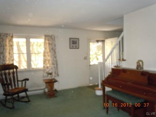 1863 Black River Road Bethlehem, PA 18015 - Photo 6 of 16 Gallery Image 6