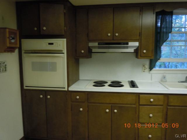 1863 Black River Road Bethlehem, PA 18015 - Photo 10 of 16 Gallery Image 10