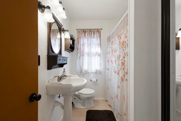 $200,000 | 5837 North 71st Street, Milwaukee, WI 53218