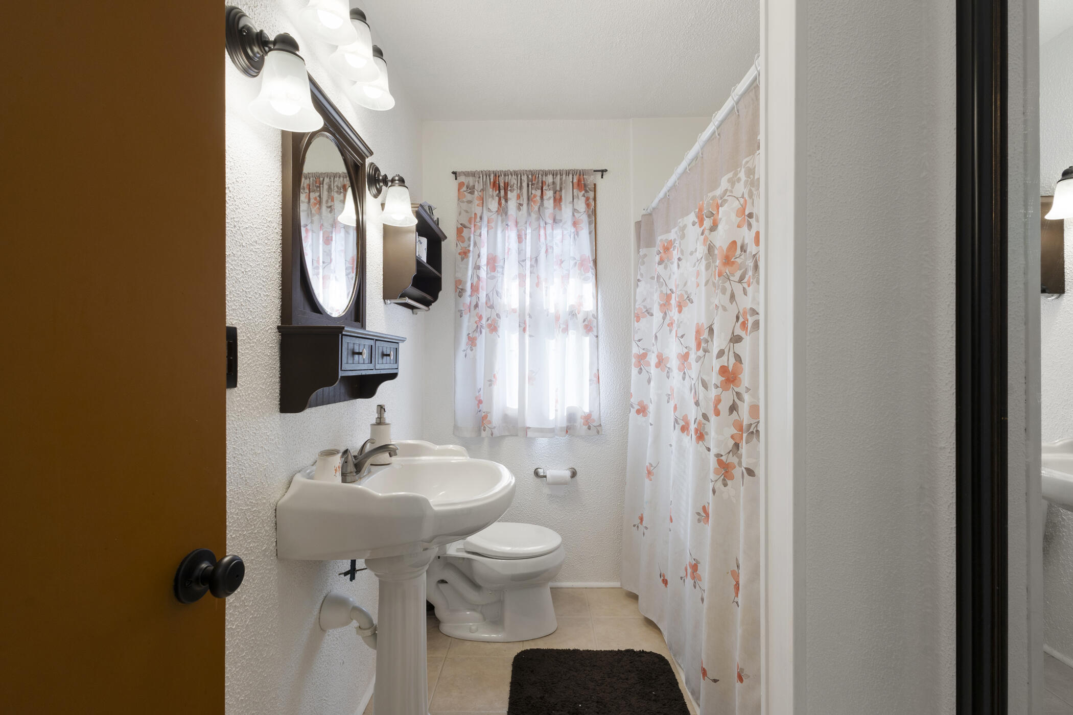 5837 North 71st Street Milwaukee, WI 53218 - Photo 7 of 22 img_0264