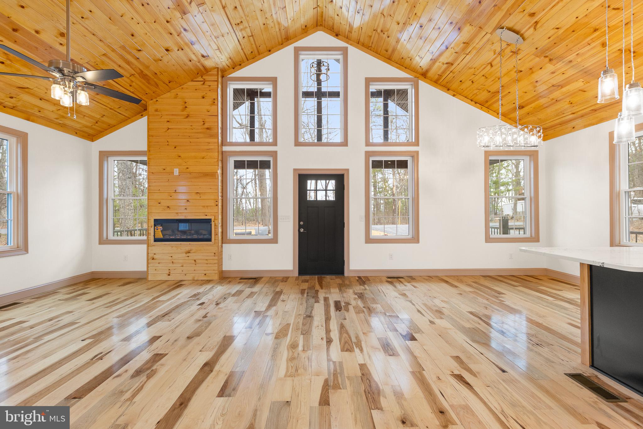 8399 Supinlick Ridge Road Mount Jackson, VA 22842 - Photo 8 of 39 Spacious room with rustic charm.